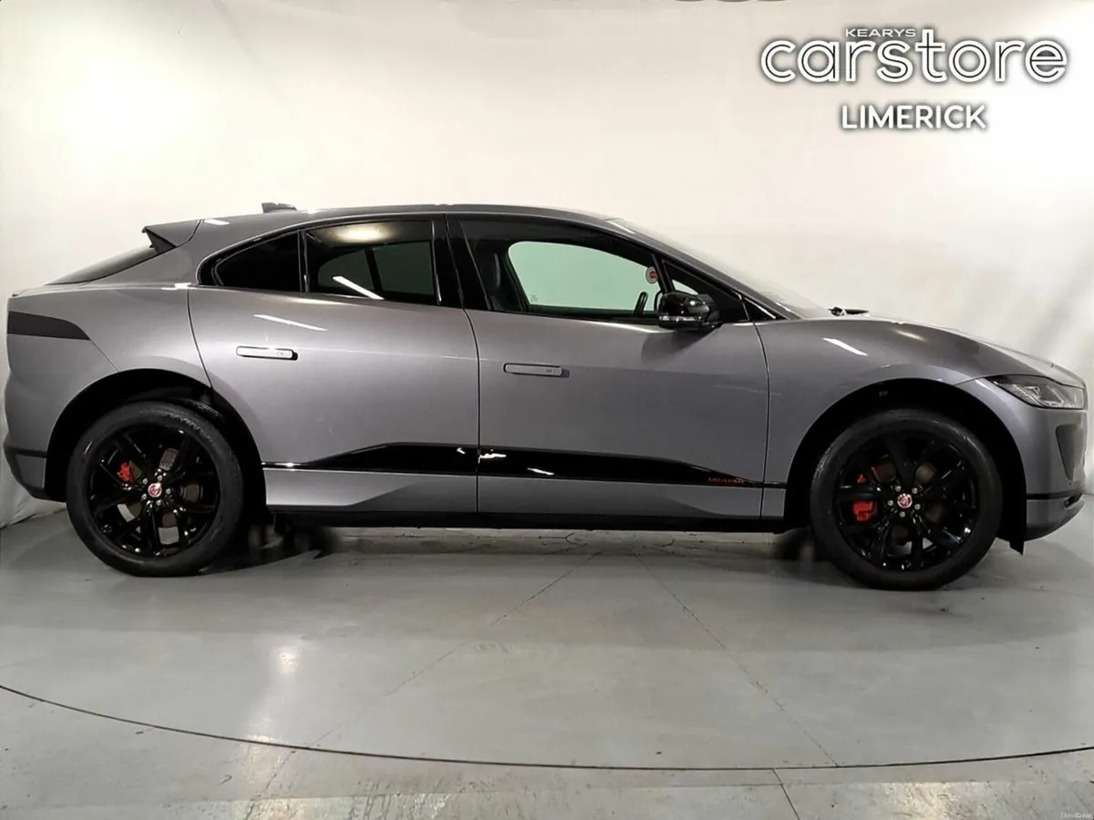 Jaguar I-Pace EV400 Auto Black Edition - Image 2