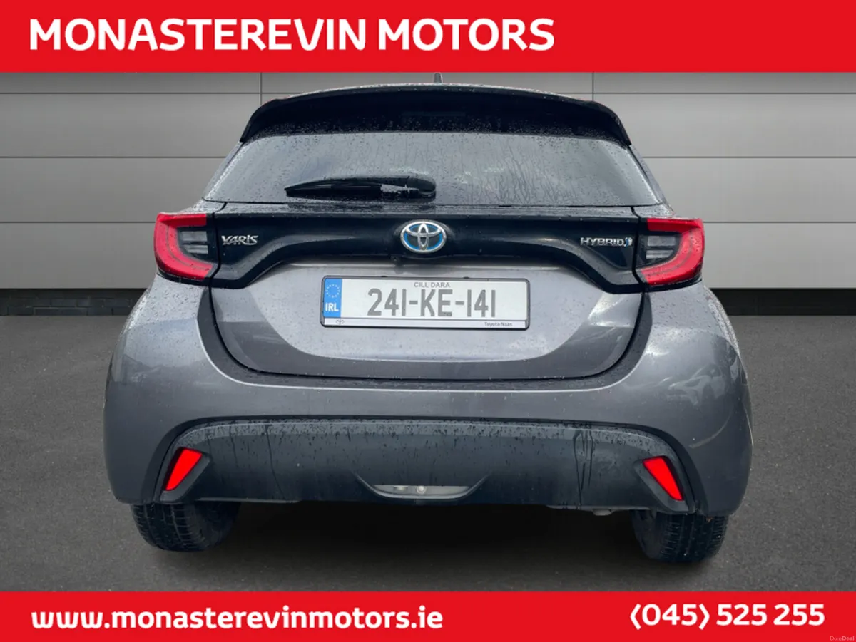 Toyota Yaris 1.5 - Image 5