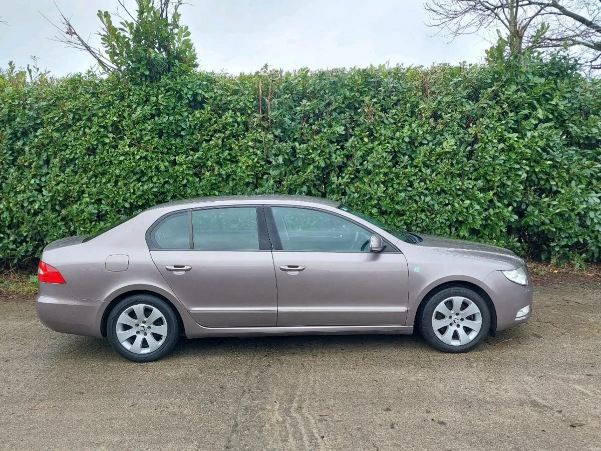 2013 SKODA SUPERB 1.6TDI ACTIVE GL - Image 4