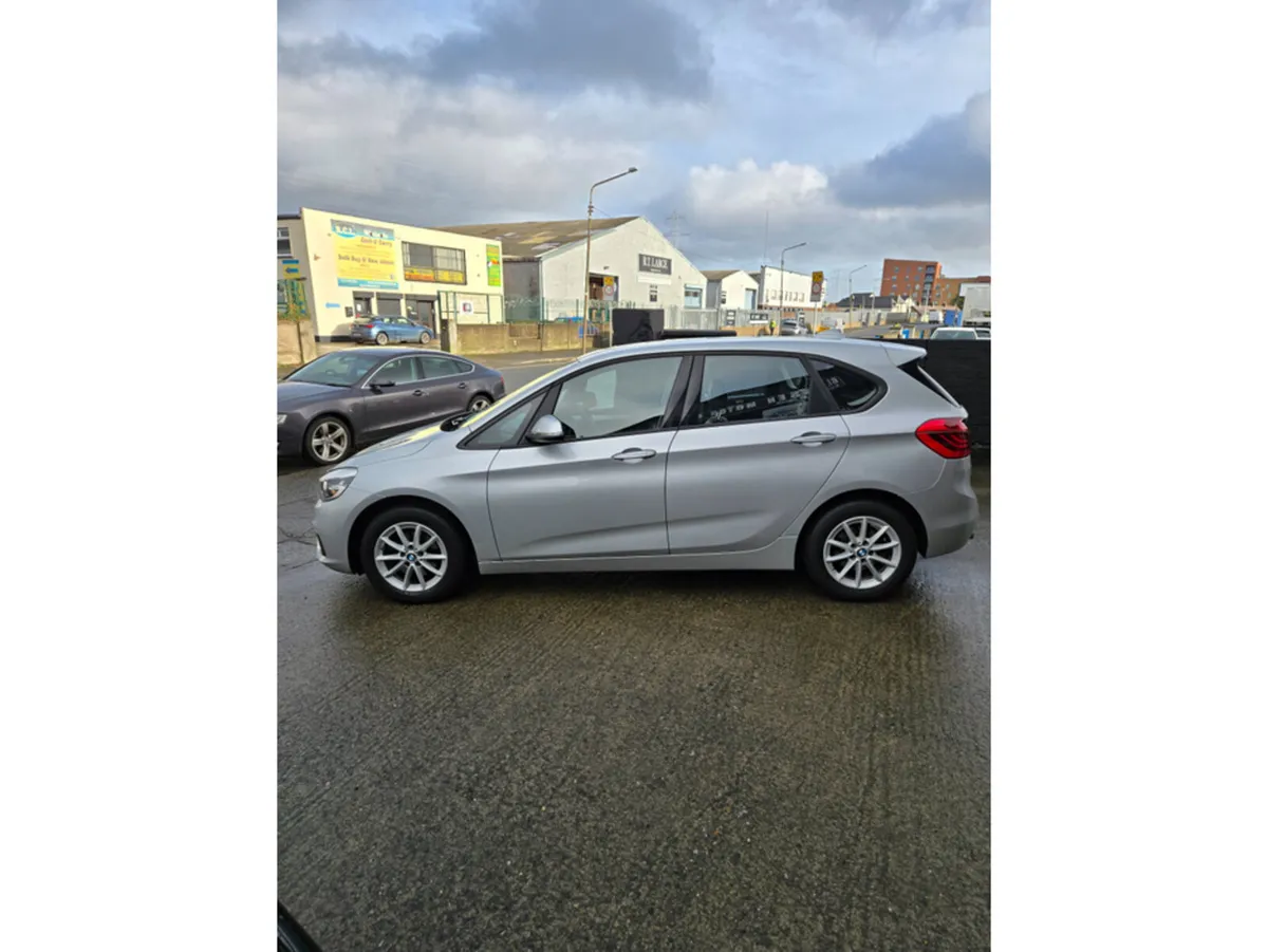 BMW 2-Series 216D ACTIVE TOURER SE AT 1ZA2D 4DR AU - Image 4