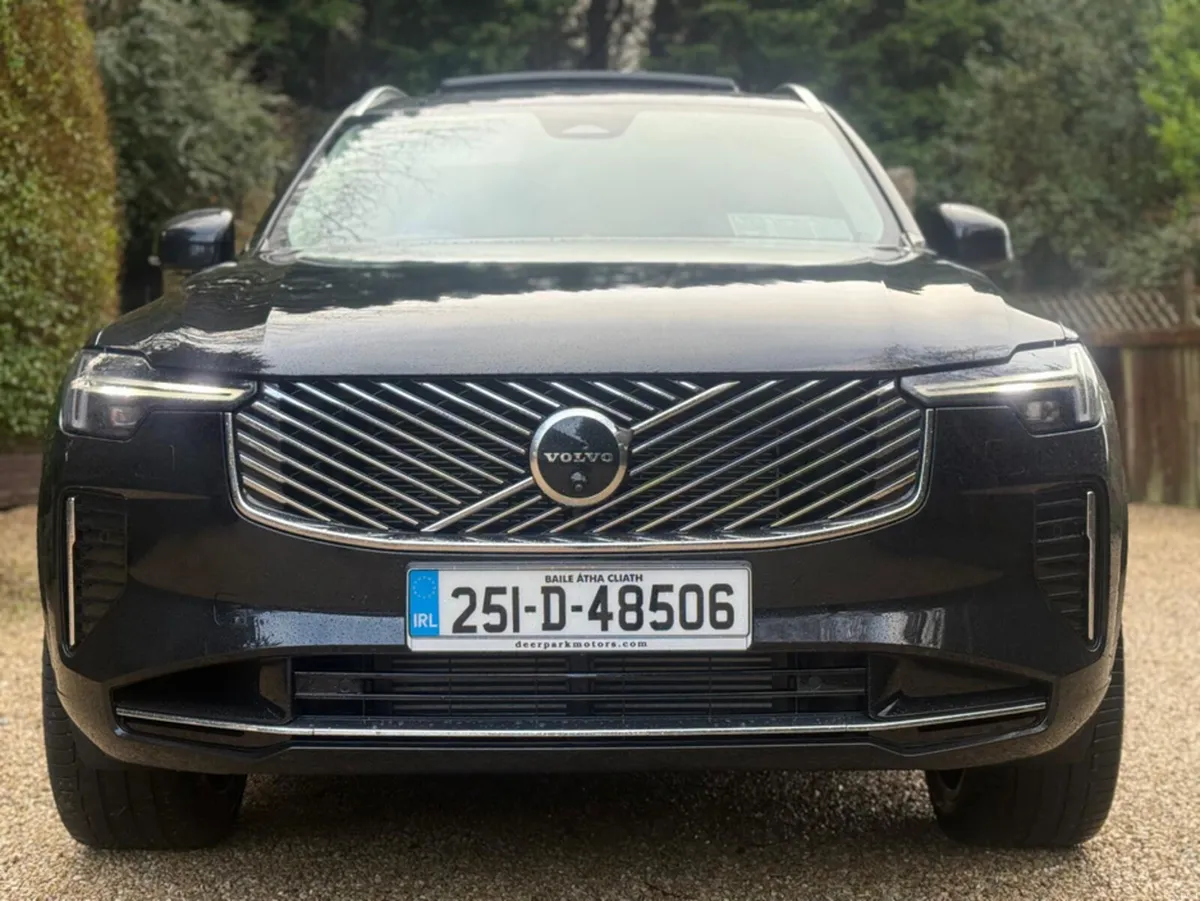 Volvo XC90 ULTRA T8 PHEV AWD AU - Image 3
