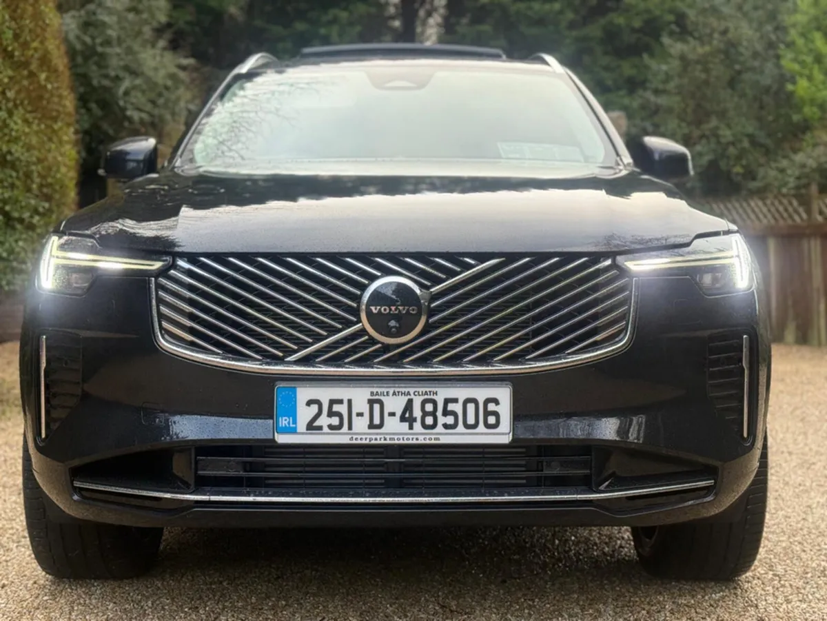 Volvo XC90 ULTRA T8 PHEV AWD AU - Image 4