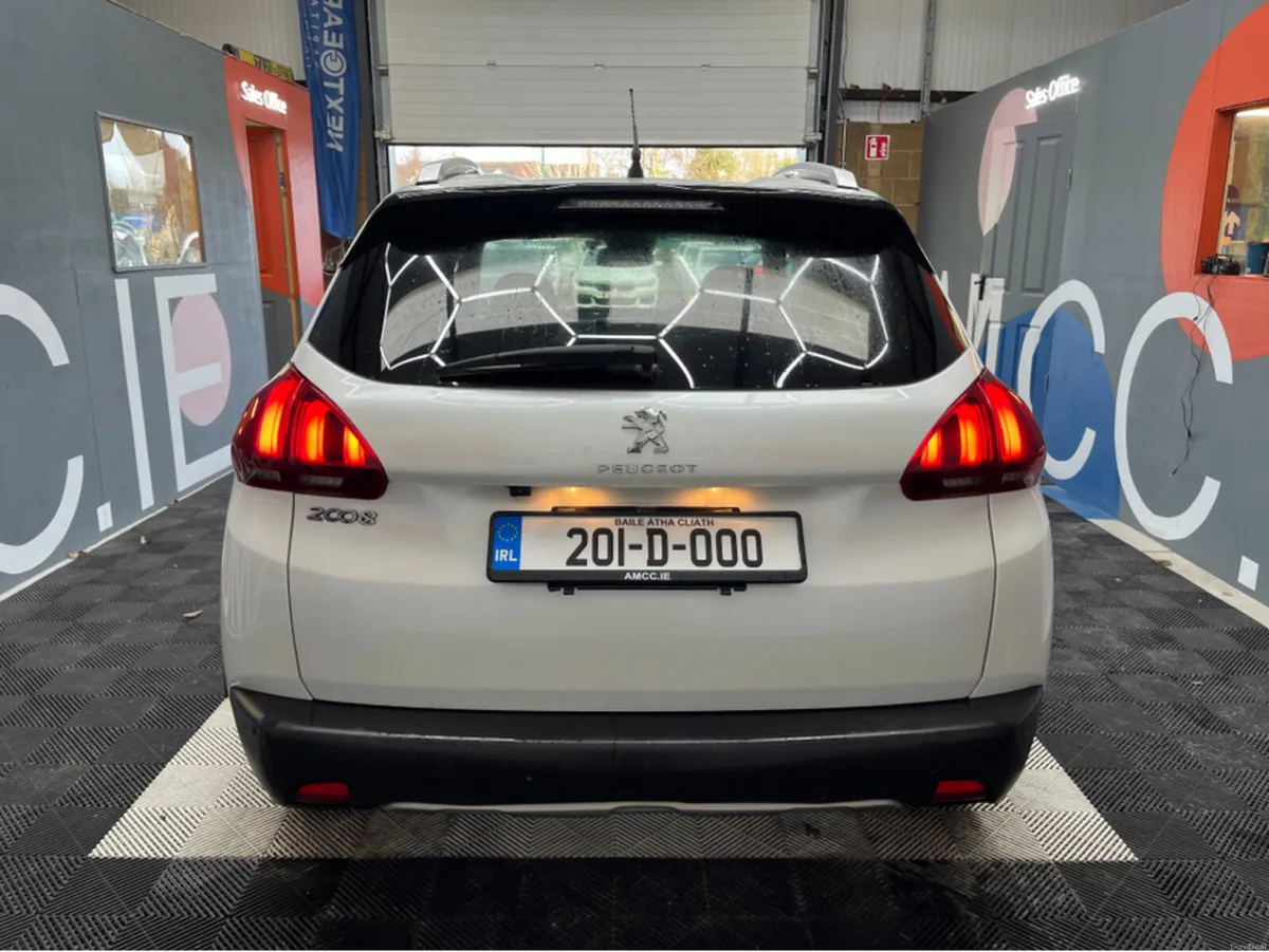 Peugeot 2008 2020 PEUGEOT 2008 CROSSCITY 1.2 AUTOM - Image 3