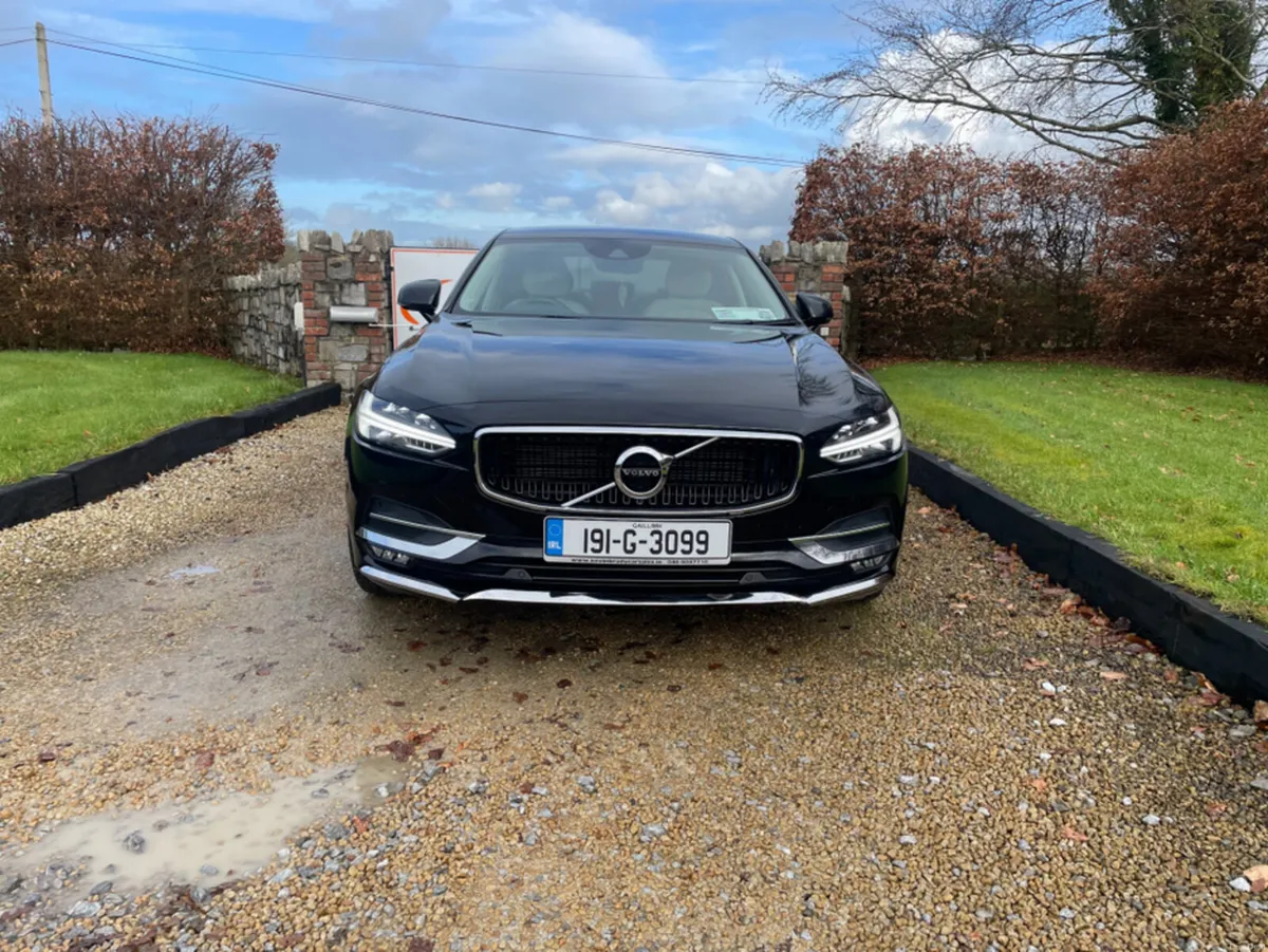 Volvo S90 D3 MOMENTUM PLUS  AUTO 2.0 DIESEL. - Image 2