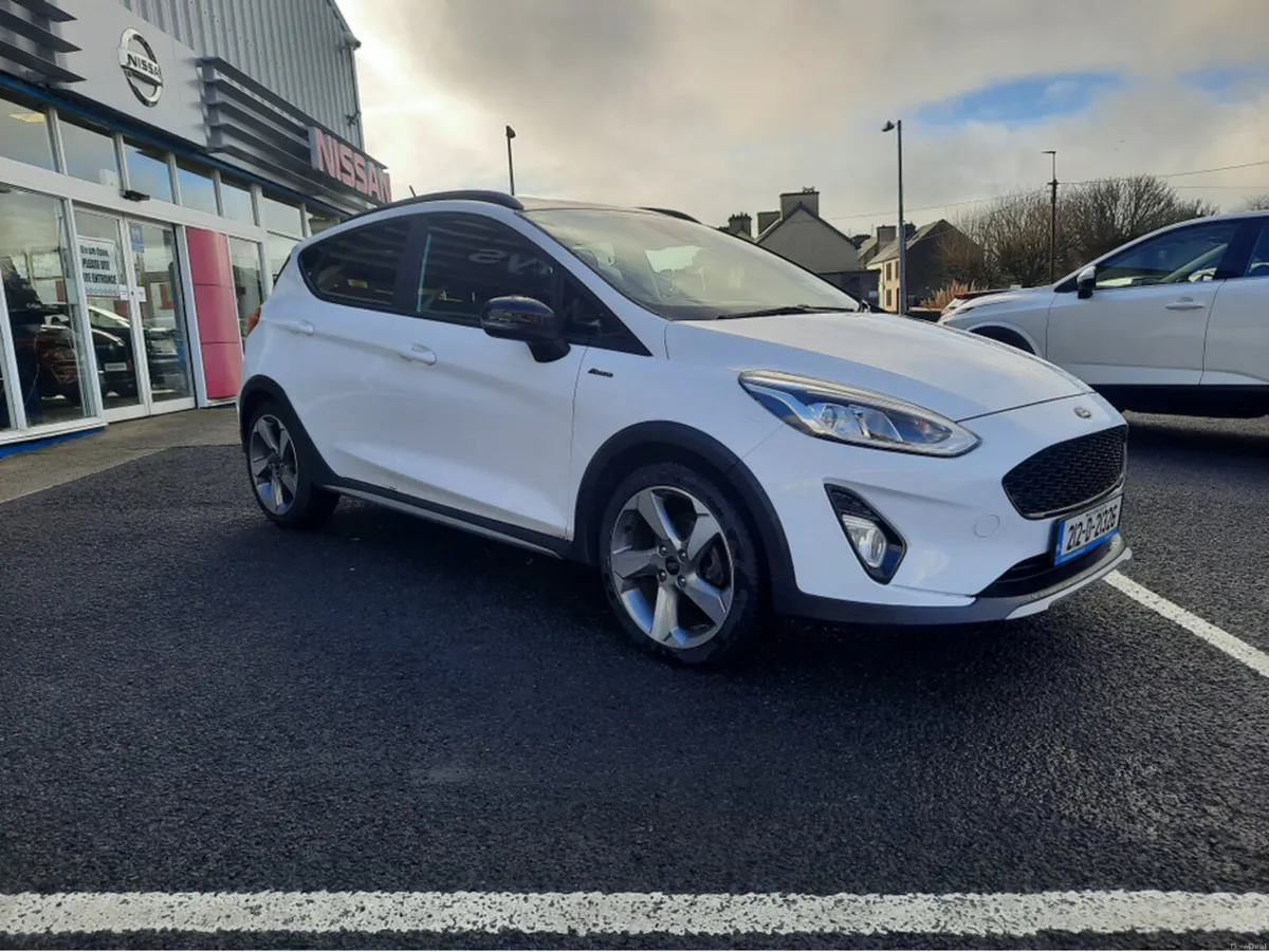 Ford Fiesta ACTIVE 5DR 1.0T 95 S6.2 M6 FWD - Image 2