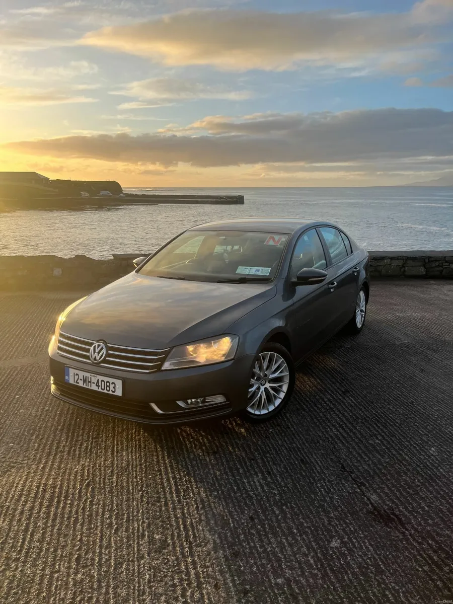 Volkswagen Passat 2012 - Image 3