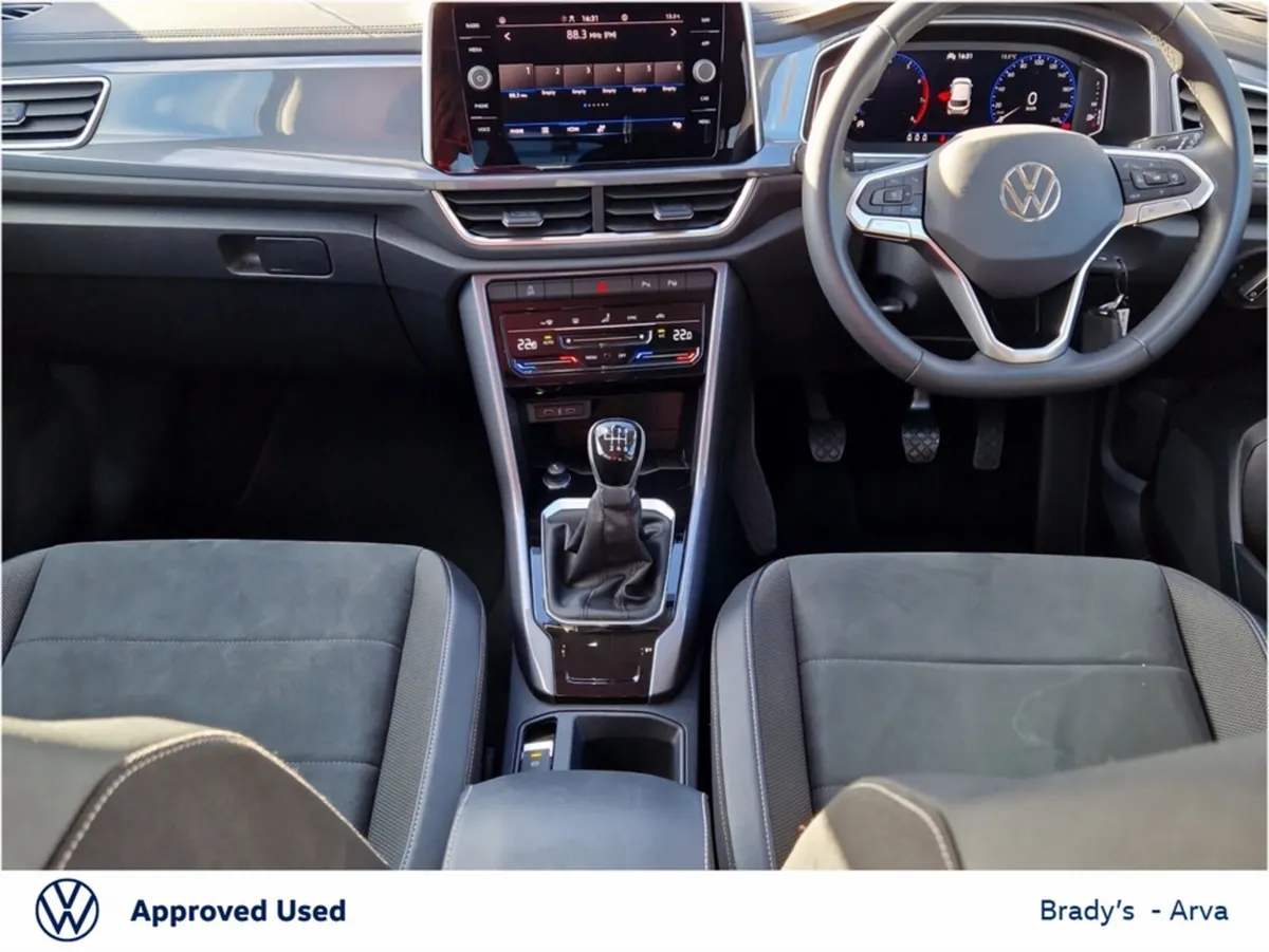 Volkswagen T-Roc STYLE 1.0 TSI 110BHP M6F - Image 2