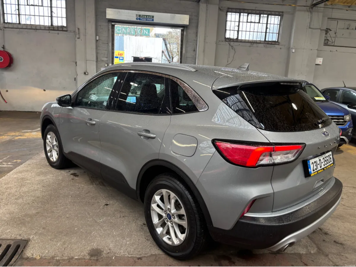 Ford Kuga TITANIUM 2.5 PHEV 225 S6.2 - Image 1