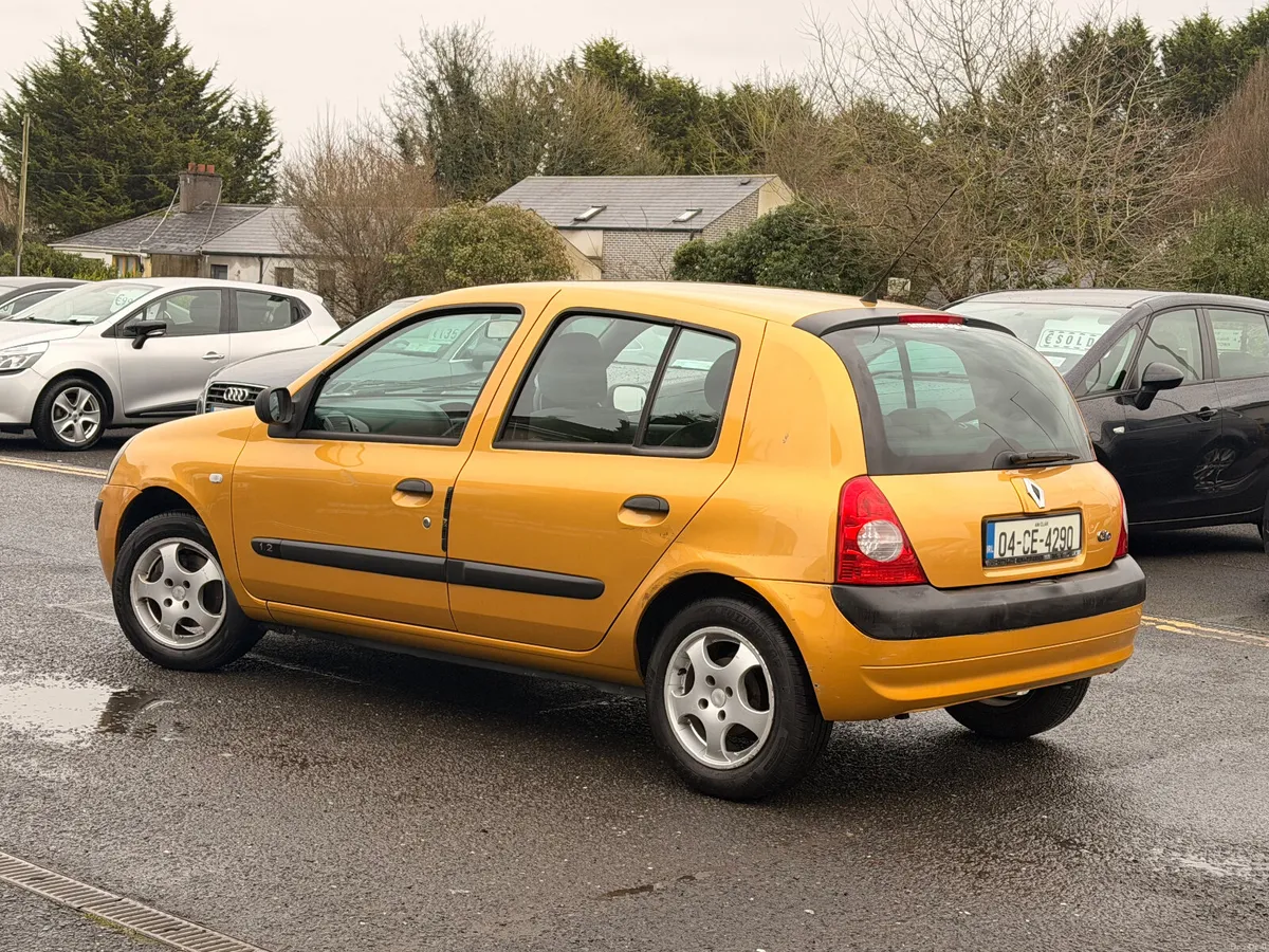 Renault Clio 20041.2 low mileage - Image 3