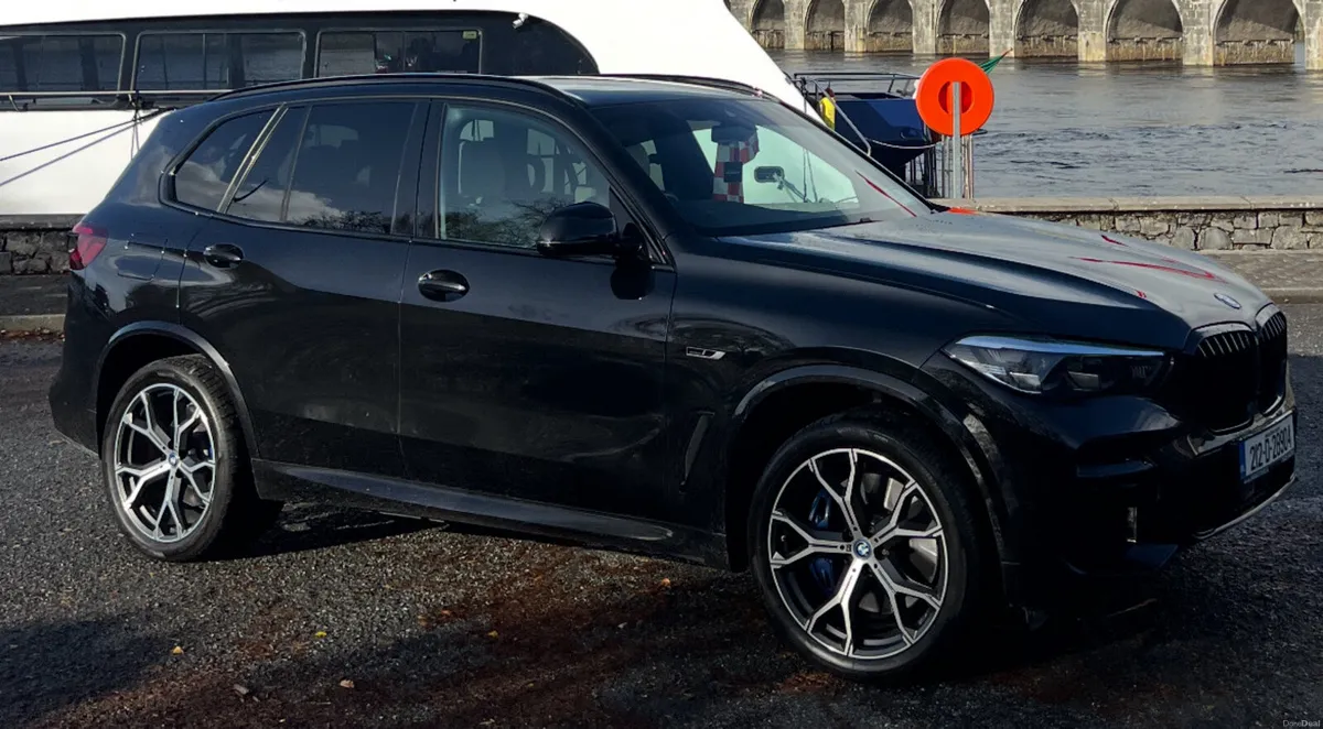 BMW X5 - Image 1
