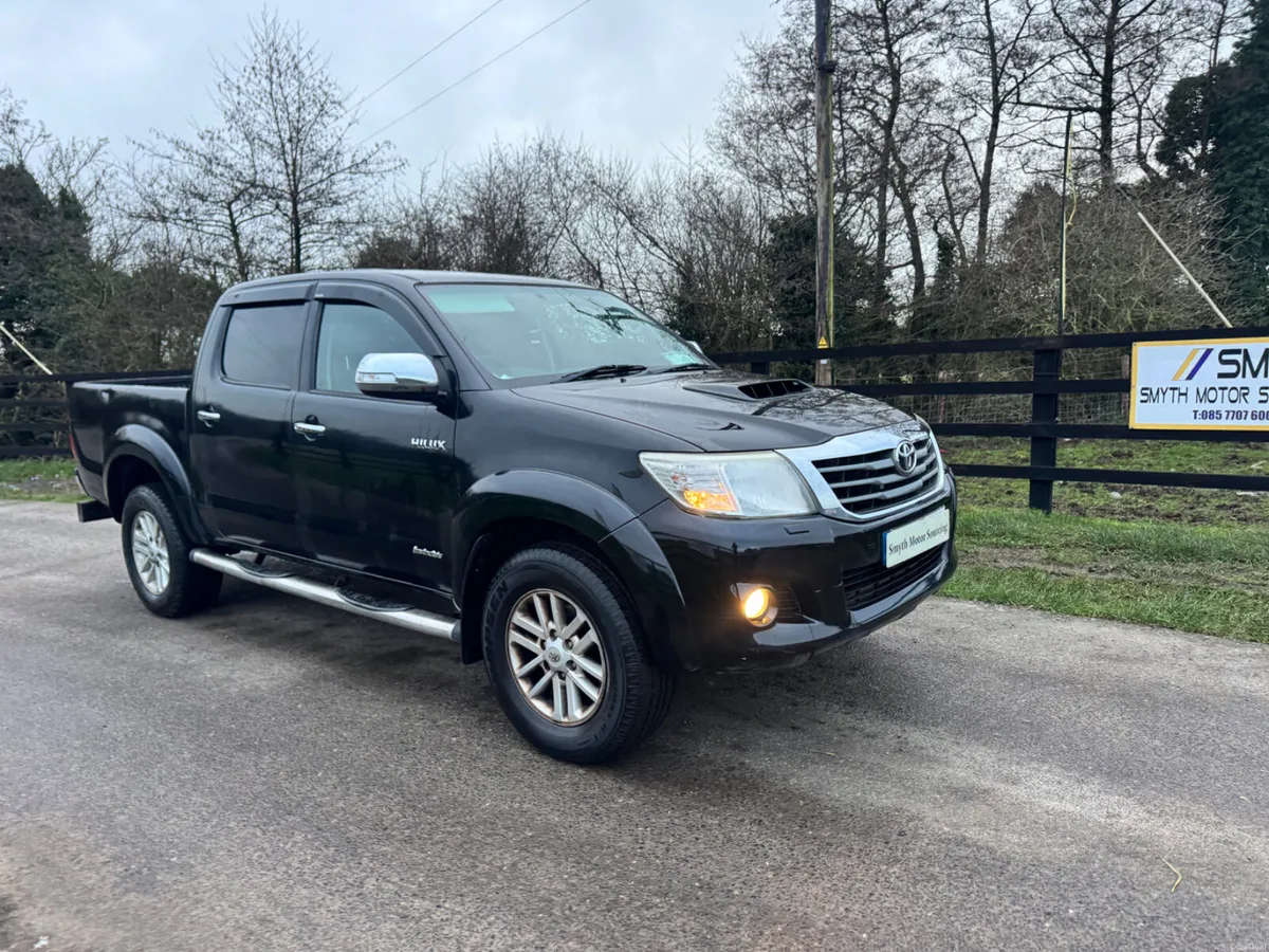 132 Toyota Hilux Invincible 3.0L Bargain***** - Image 2