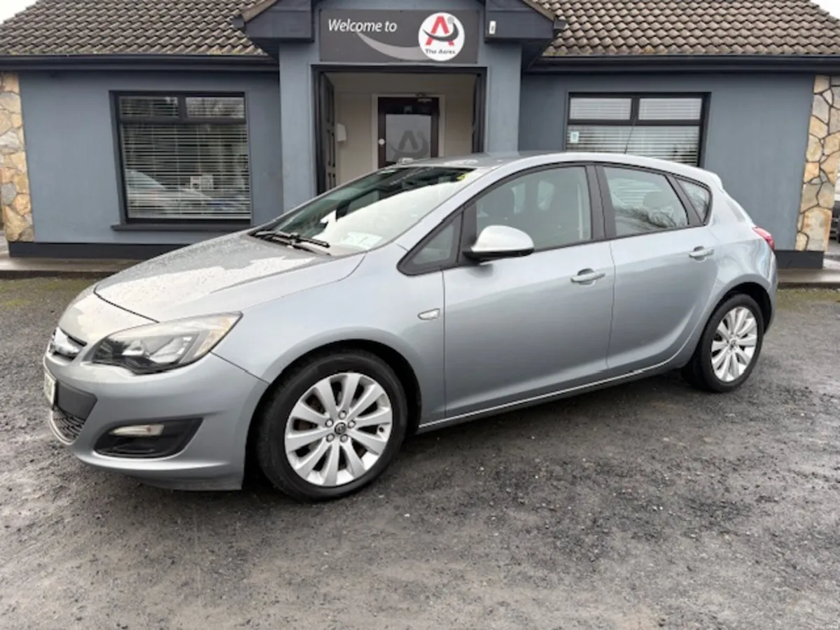 Opel Astra 2014 - Image 4