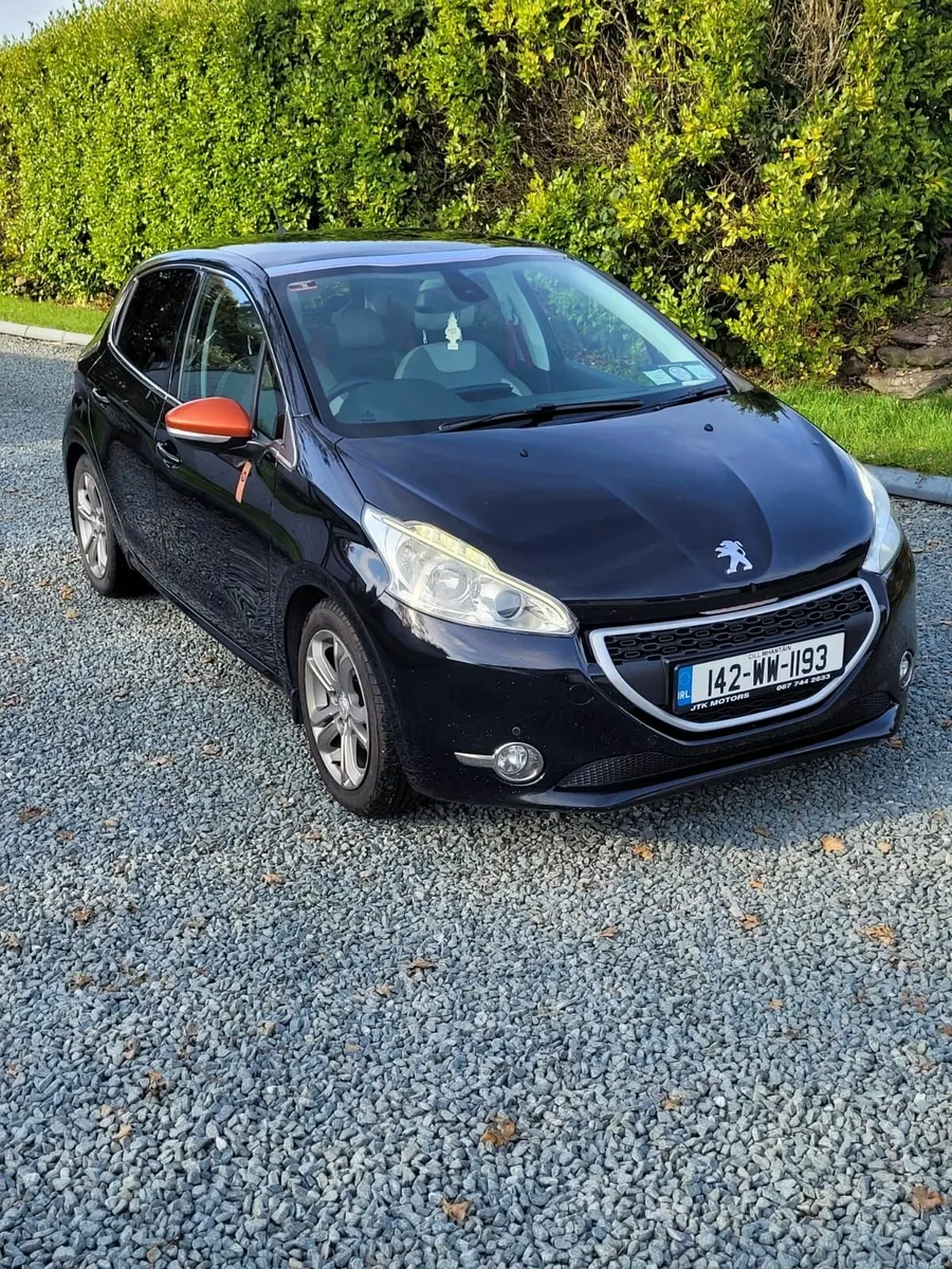 Peugeot 208 2014 High Spec - Image 1