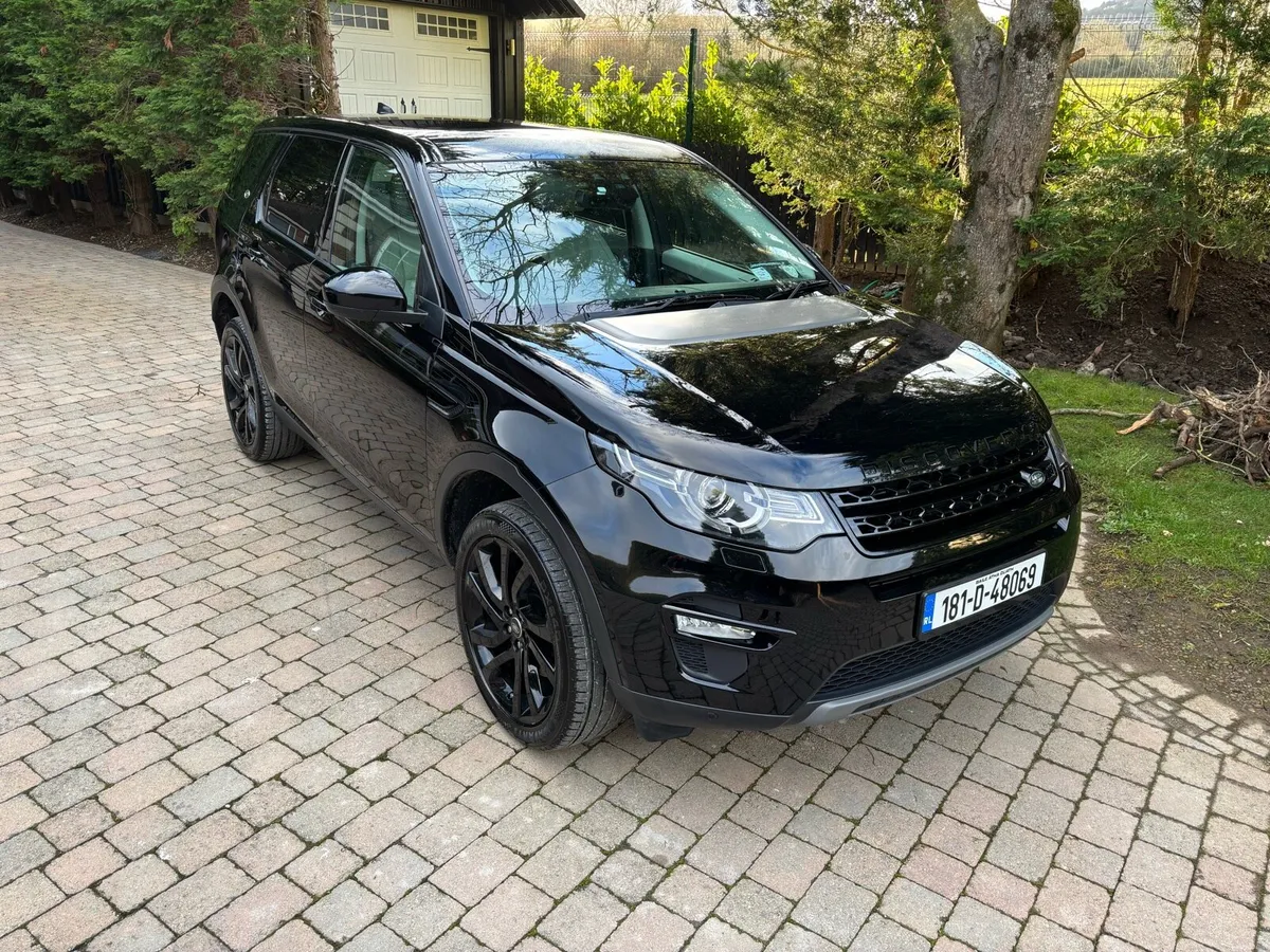 Landrover Discovery Sport HSE BlackEdition 7S Auto - Image 3