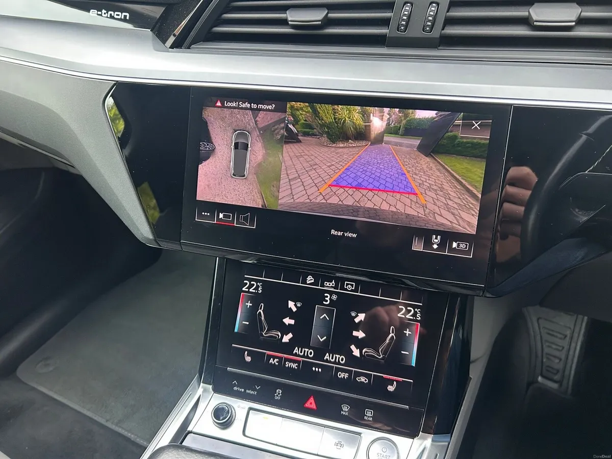 Audi ETron 55 Sport Quattro Long Range (340 kms) - Image 5
