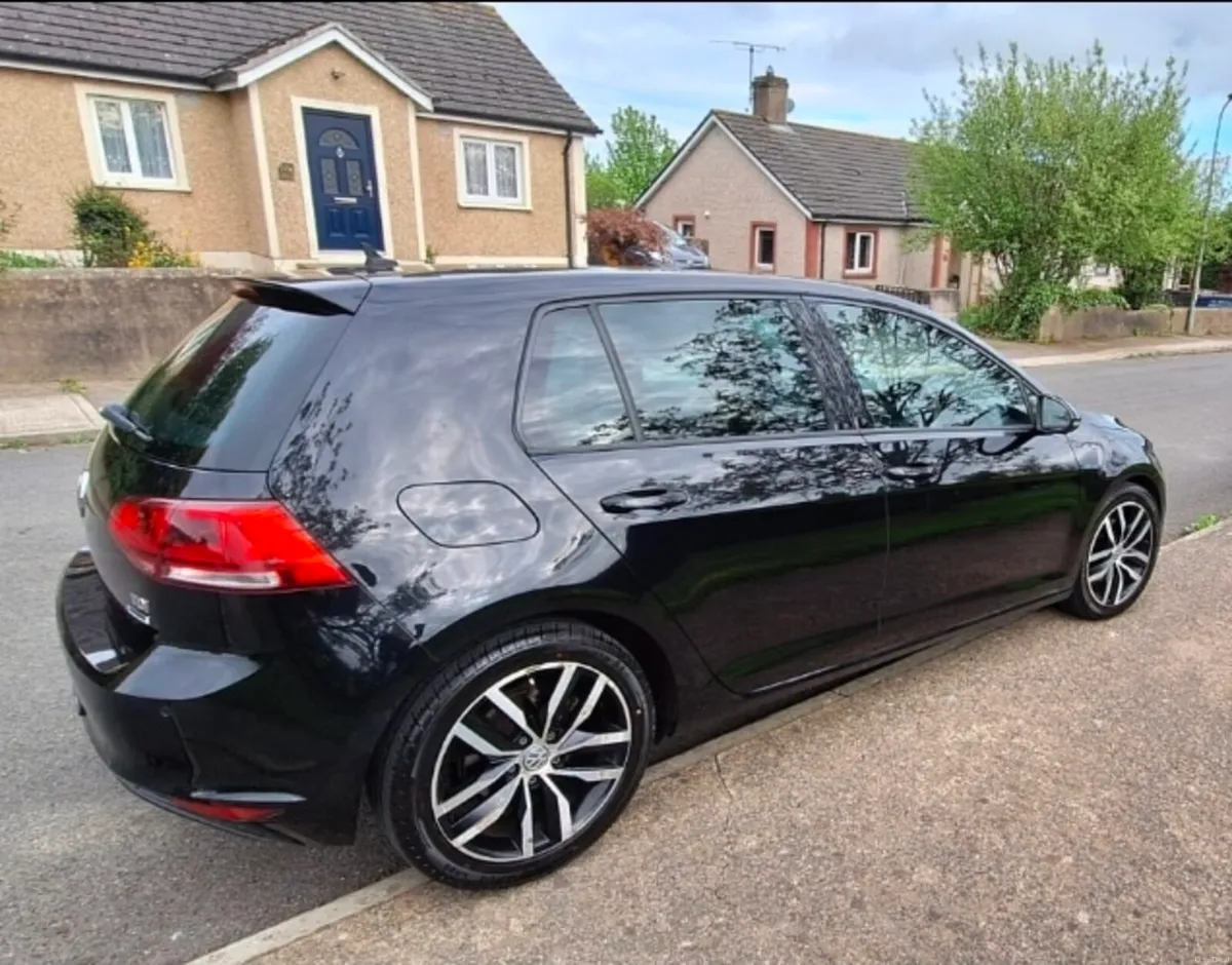 Volkswagen Golf TDI Bluemotion - Image 4