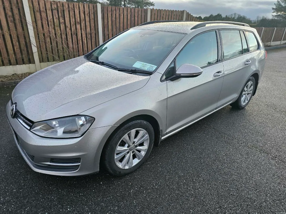 Volkswagen Golf Estate - Image 2