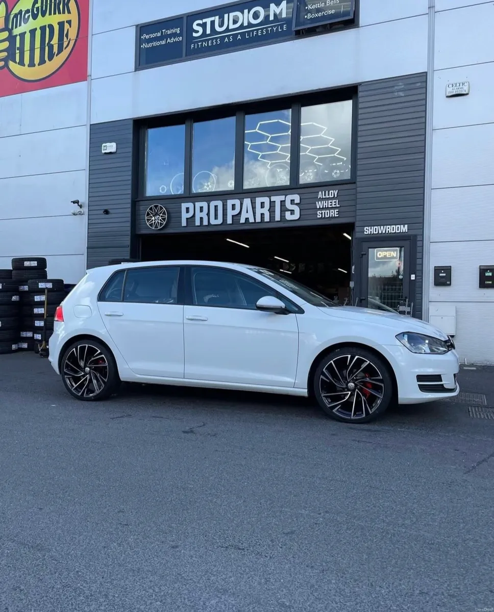 152 White Volkswagen Golf TSI - Image 2