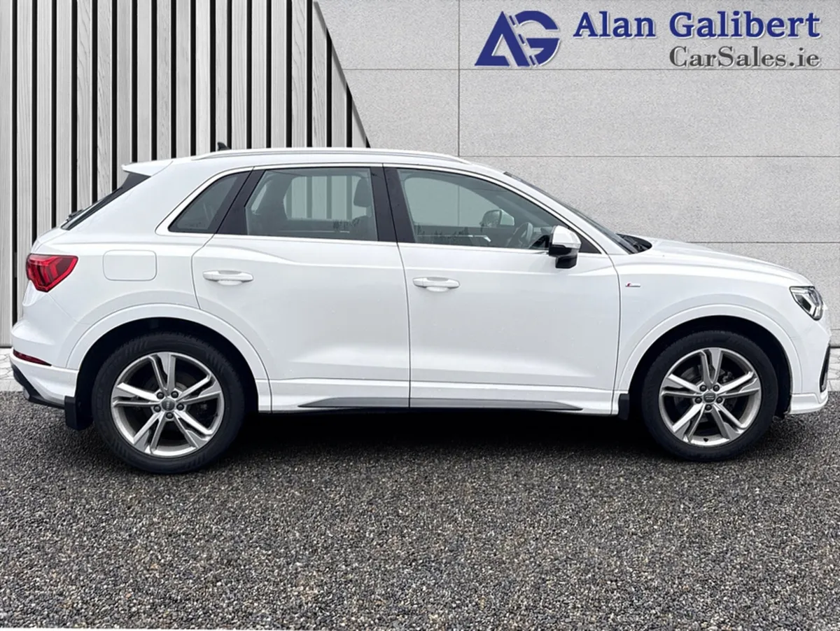 Audi Q3 35 2.0 TDI S-LINE Diesel - Image 3