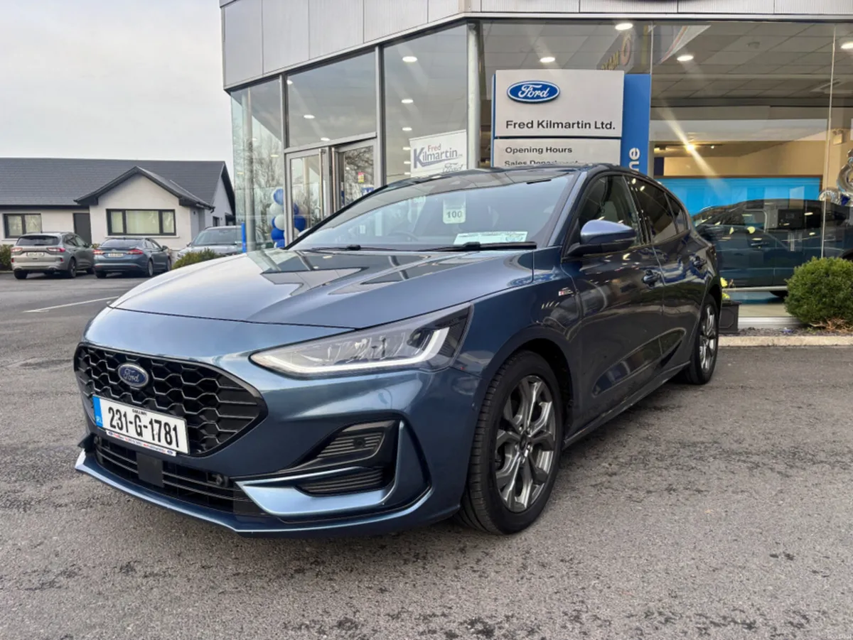 Ford Focus ST-LINE 1.0T 125 M6 FWD 4DR - Image 2