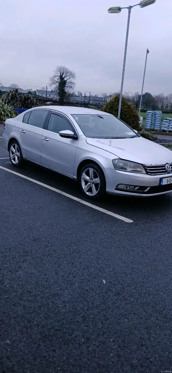 Volkswagon passat LOW MILAGE - Image 4