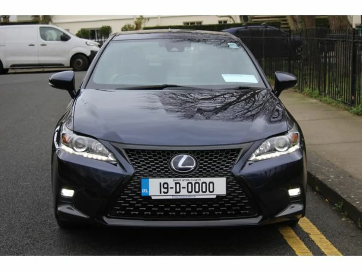 Lexus CT 200H SPORT - Image 4