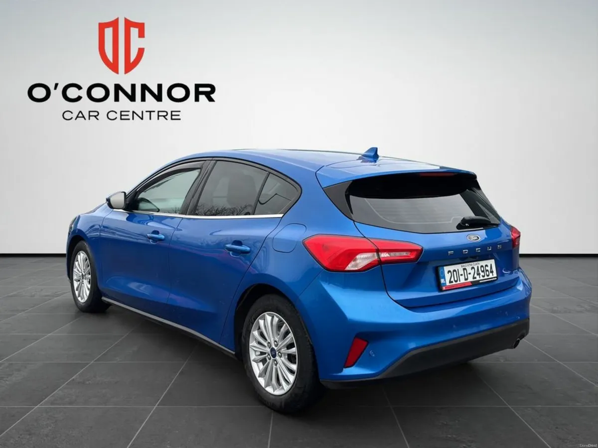 Ford Focus "Blue, bold and brilliantly balanced — - Image 4