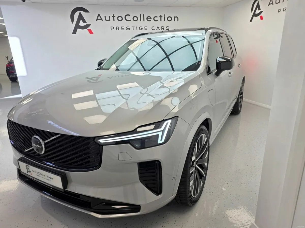 Volvo XC90 **PLUS**DARK EDITION**T8**PHEV** - Image 3