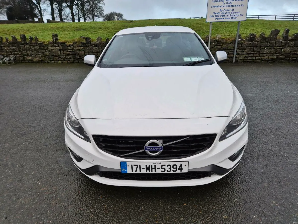 Volvo s60 R Design - Image 3