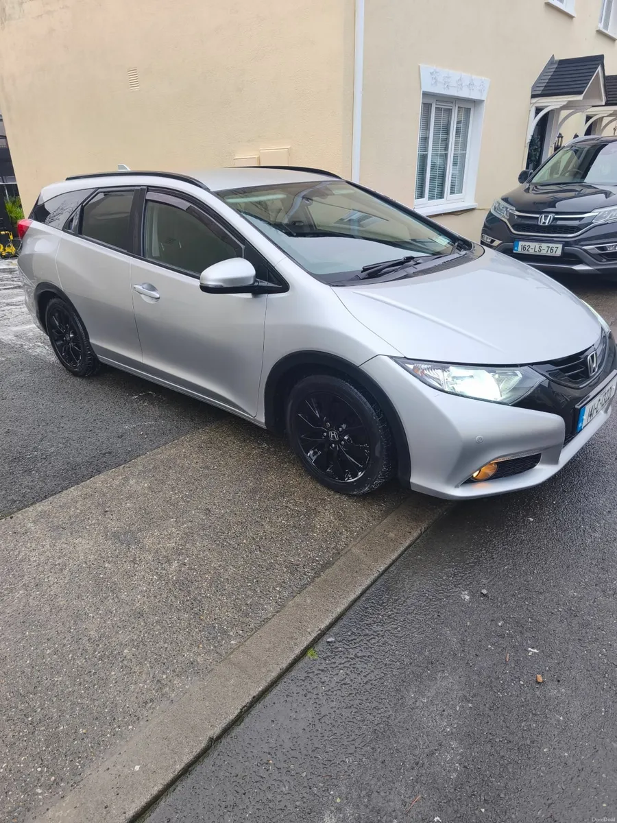 Honda Civic 2014 - Image 1