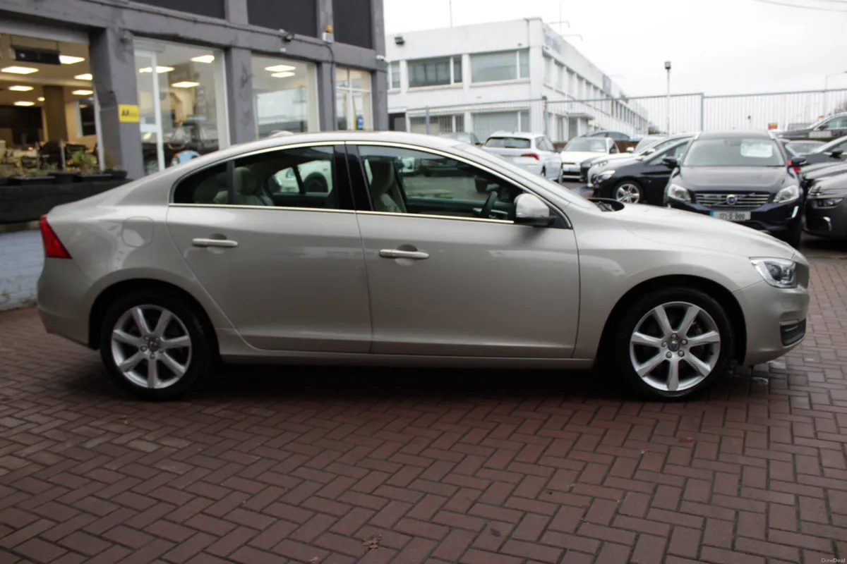 2.0D4 SE LUXURY EDITION 4DR SALOON AUTO 61,000KM'S - Image 3