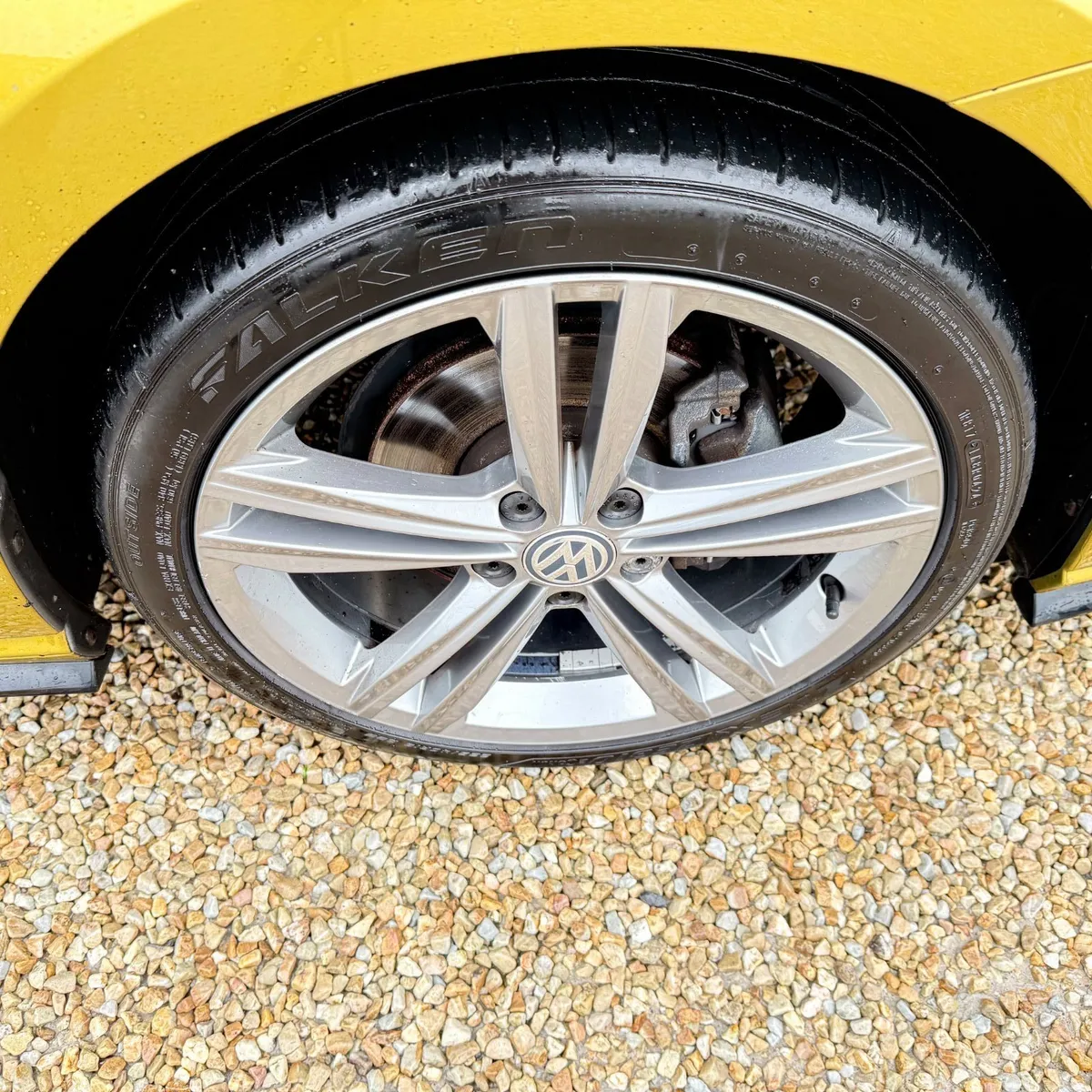 VOLKSWAGEN GOLF 2018 - 150 BHP - R LINE - Image 4