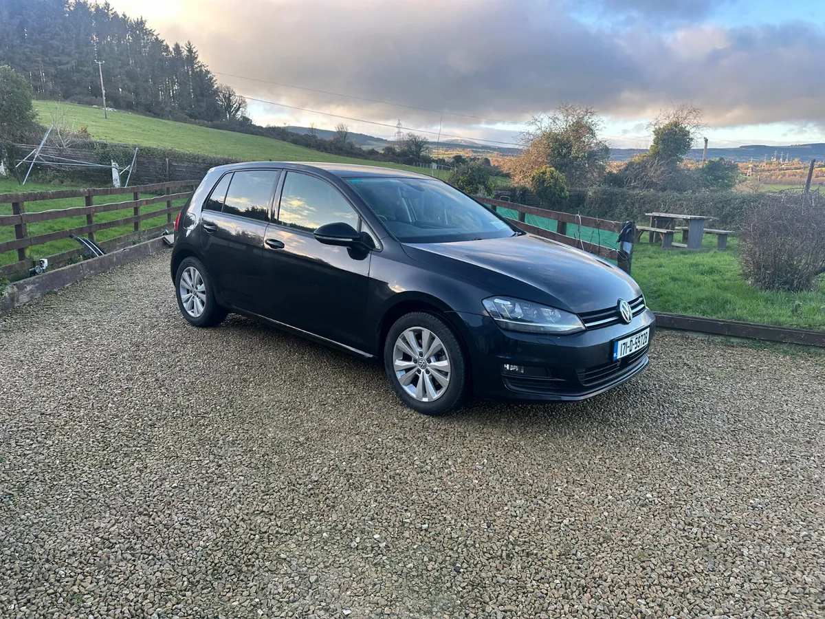 Volkswagen Golf 1.0 Automatic 2017 - Image 1