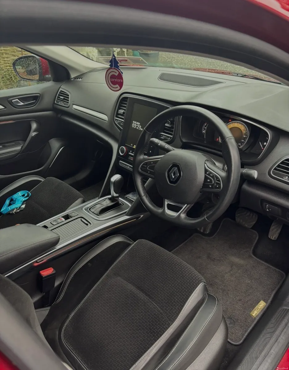 Megane 1.5 dci Low mileage Auto - Image 2