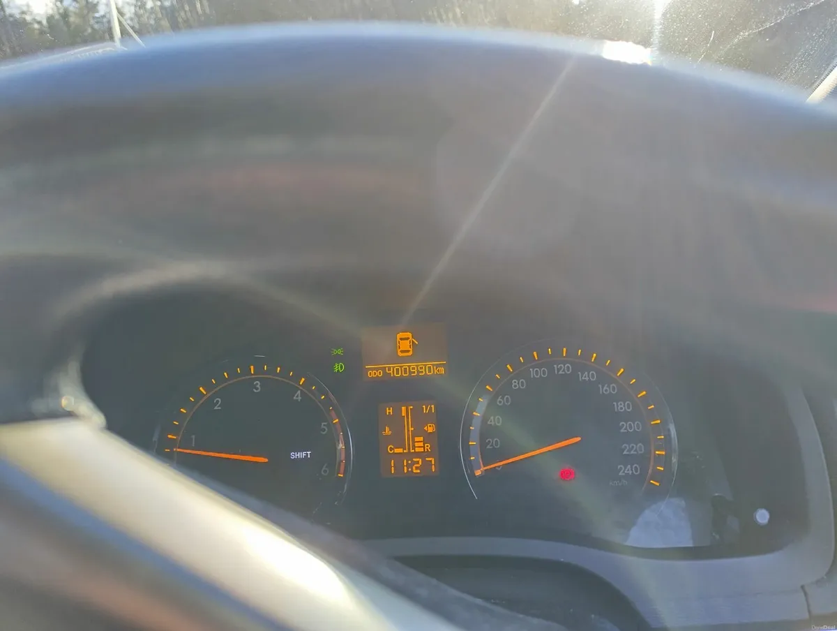 Toyota Avensis 2010 - Image 3