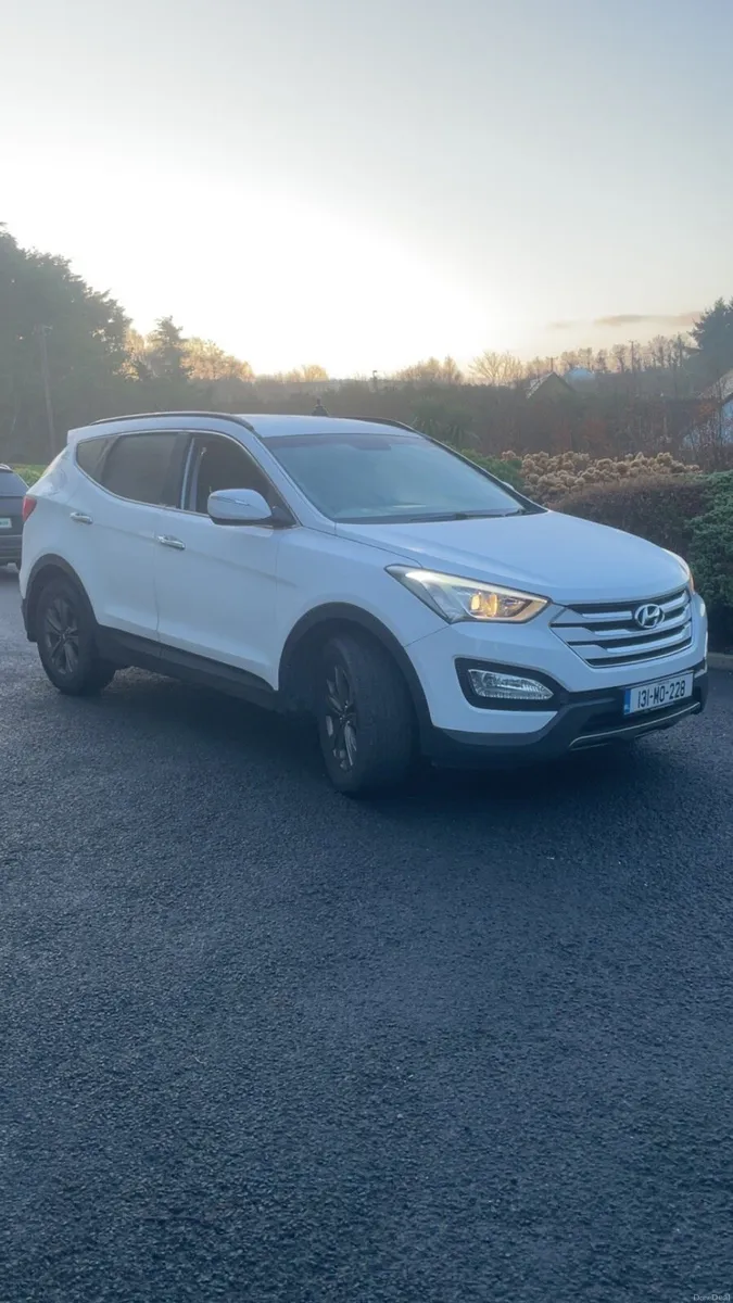 Hyundai Santa Fe 7 seater - Image 3