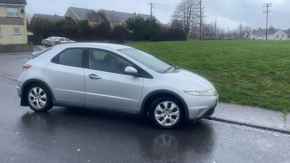 08 Honda civic 1.3 petrol - Image 3