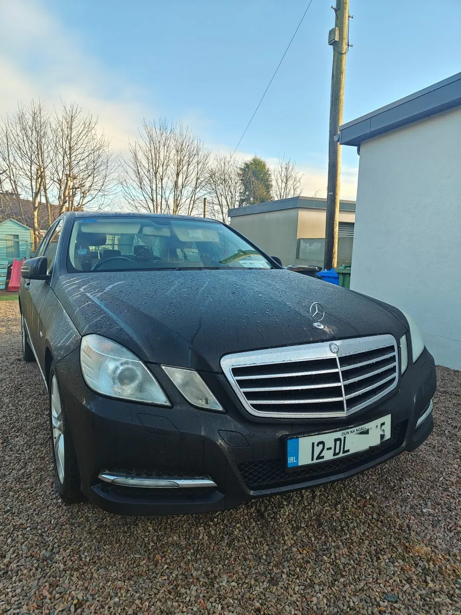 Mercedes-Benz E-Class 2012 - Image 4