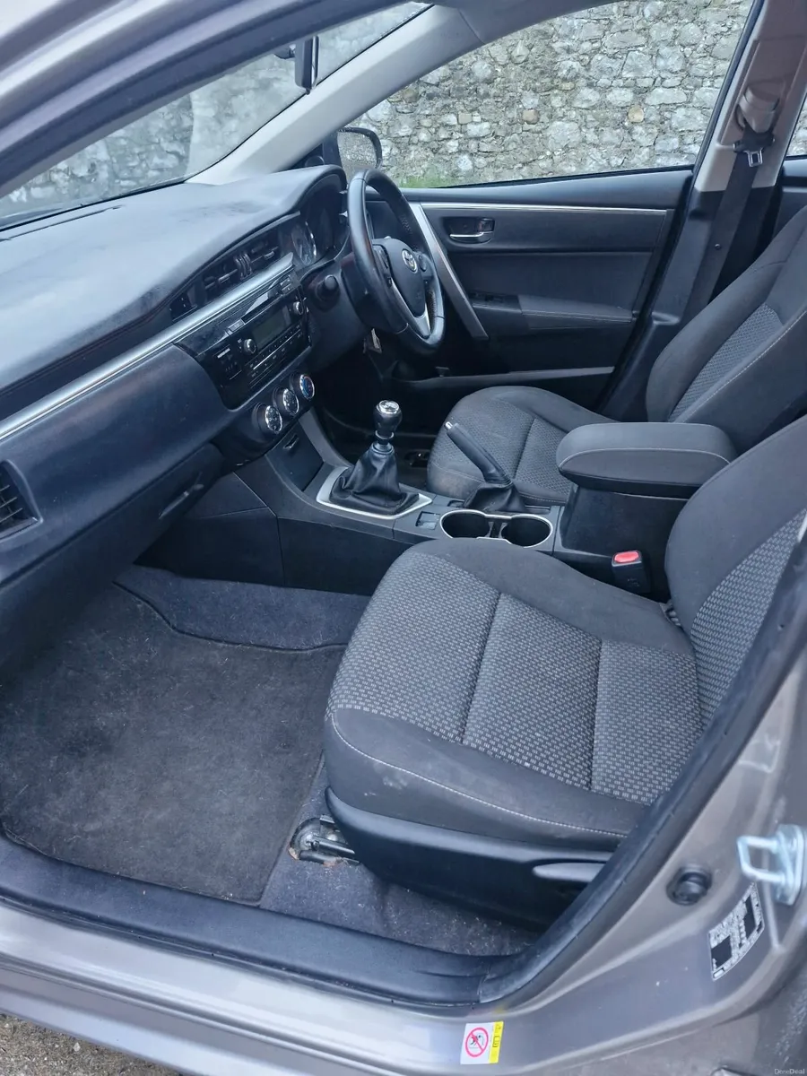 Toyota Corolla 2014#BELOW MRKT VALUE TO SELL FAST - Image 4