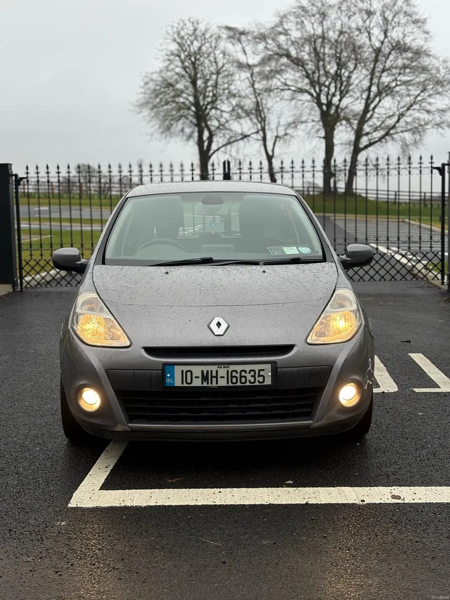 Renault Clio 1.5 DCI TOMTOM Model NCT’D & TAXED - Image 2