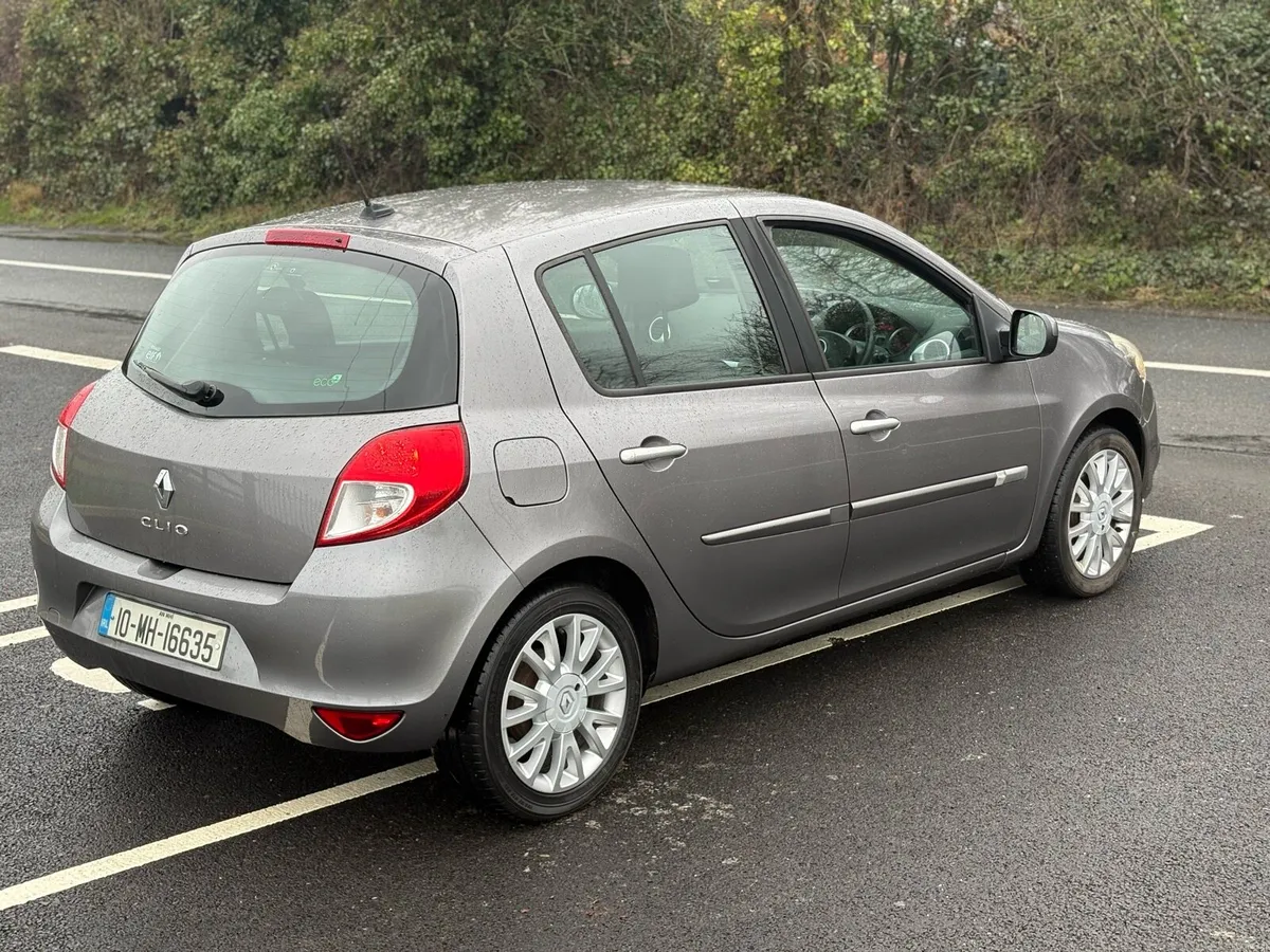 Renault Clio 1.5 DCI TOMTOM Model NCT’D & TAXED - Image 3