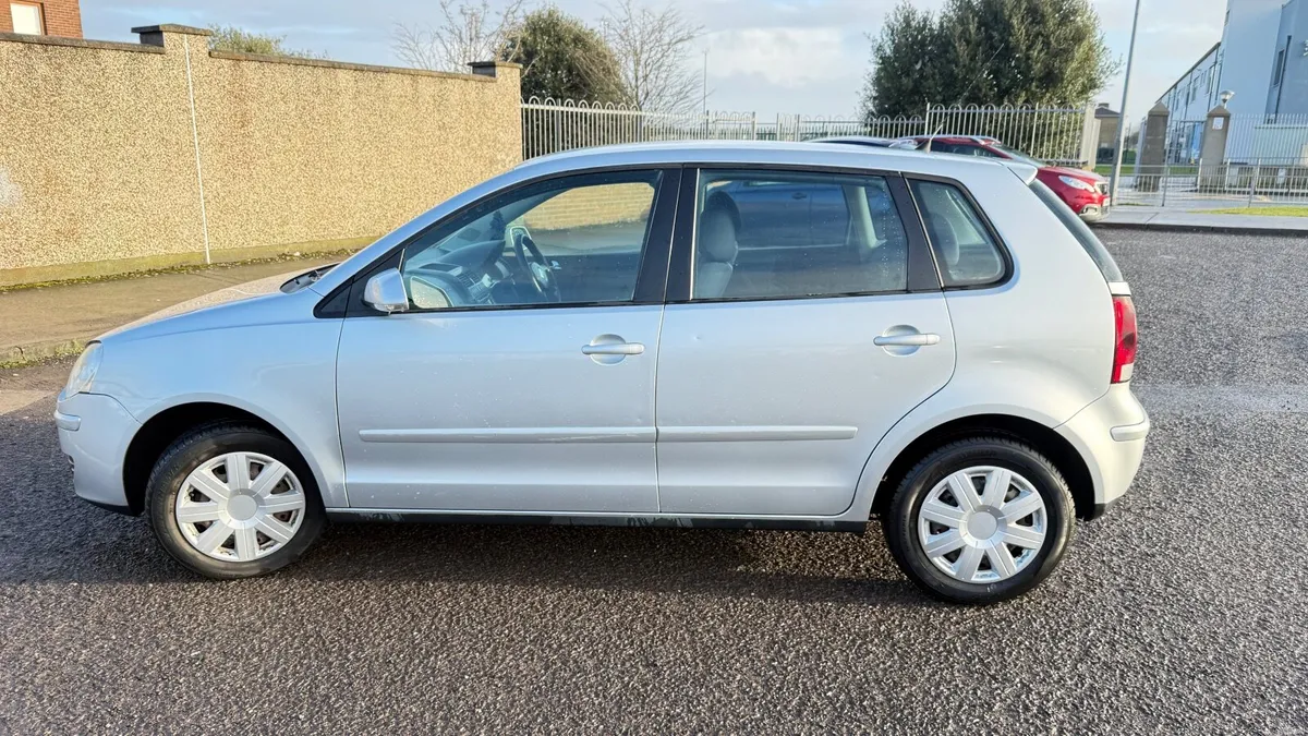 Volkswagen Polo 2006 - Image 1