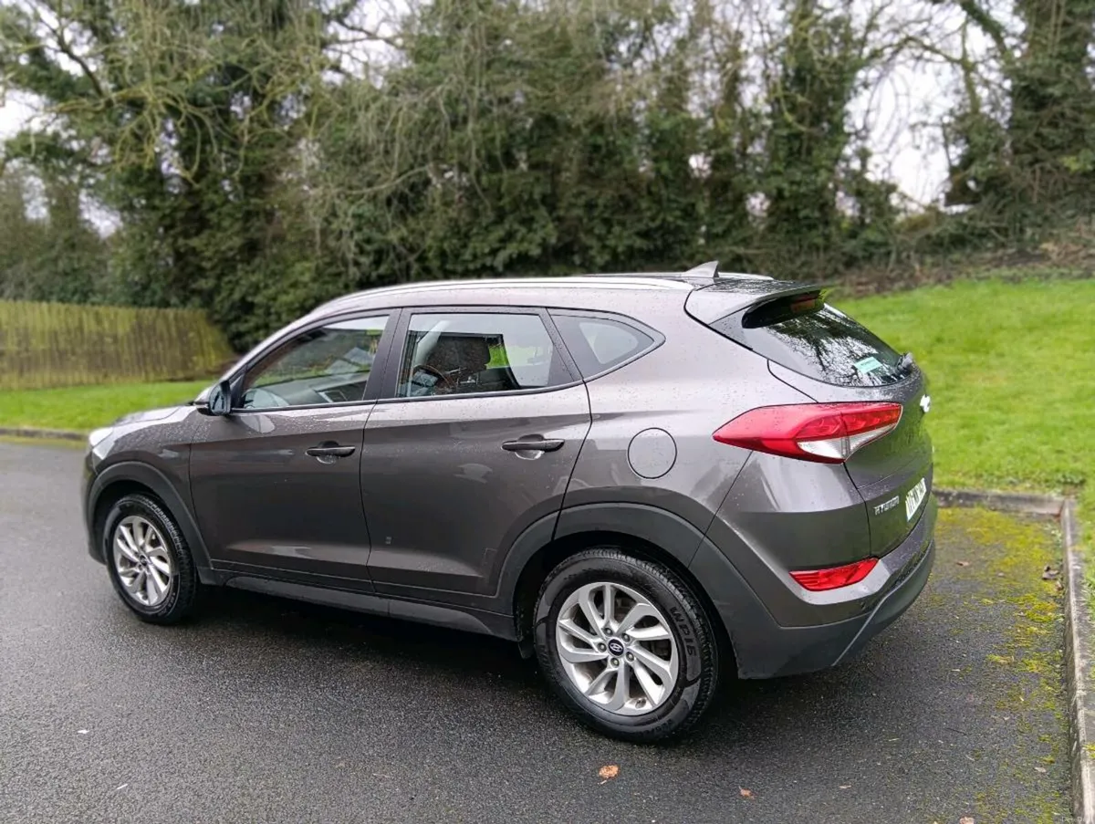 Hyundai Tucson se nav 1.7 - Image 3