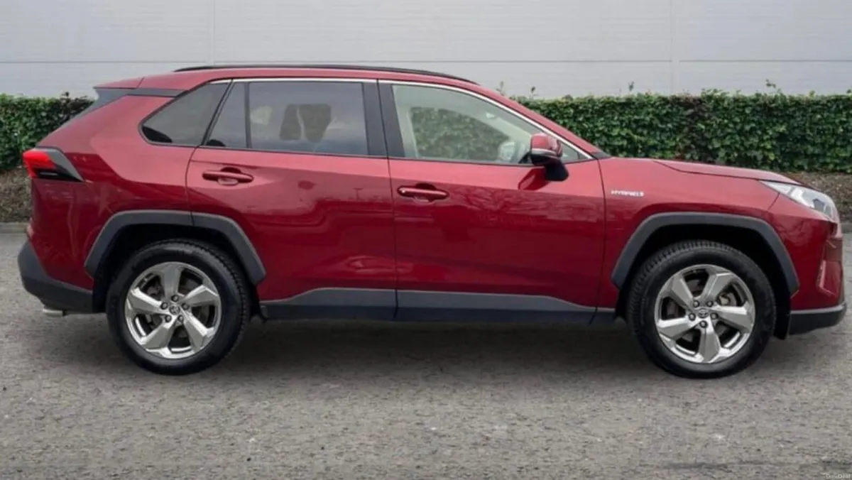 201 Toyota RAV4 Hybrid Automatic - Image 2