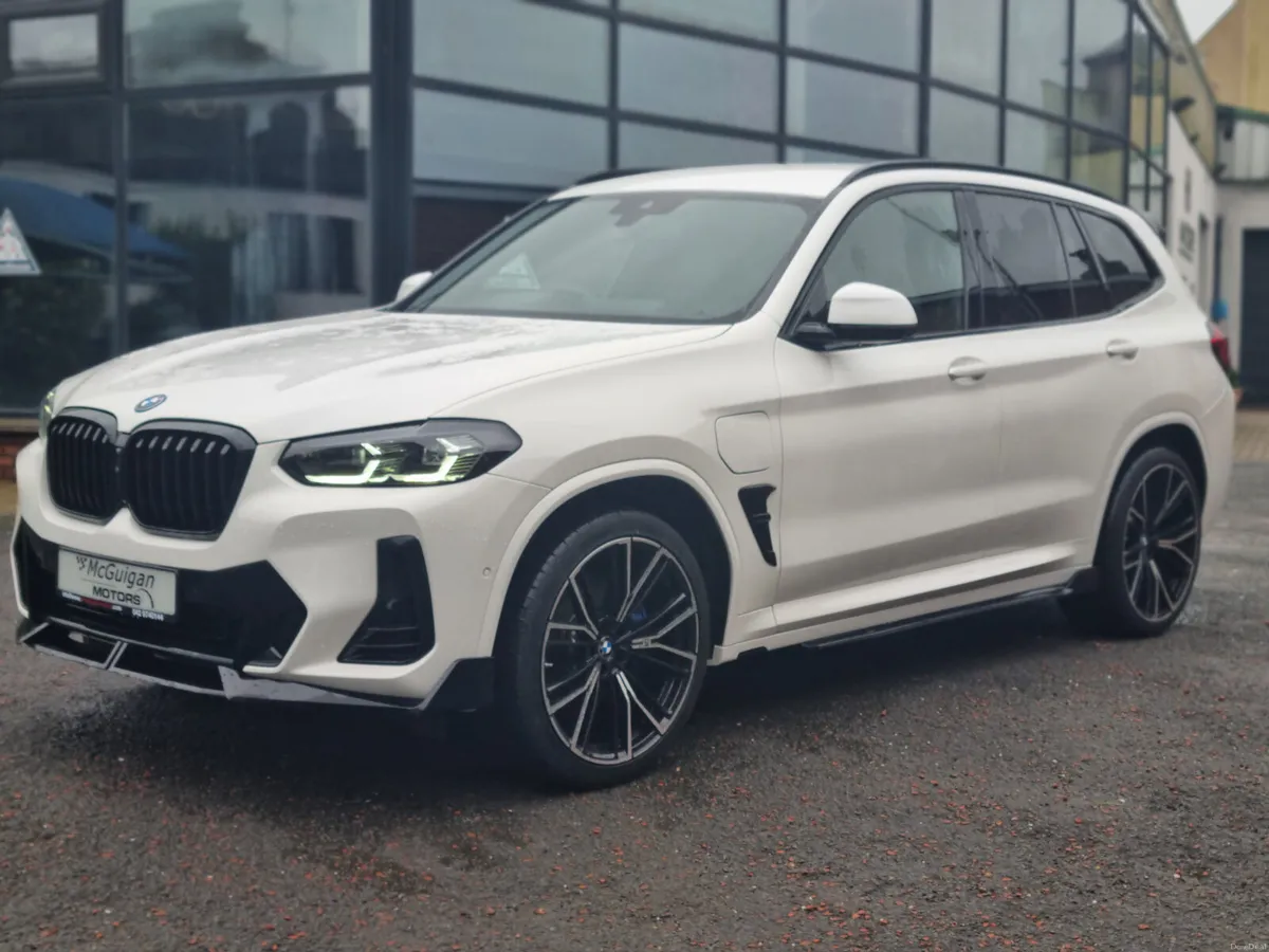 BMW X3 30e M-SPORT PRO WITH UPGRADES - Image 3