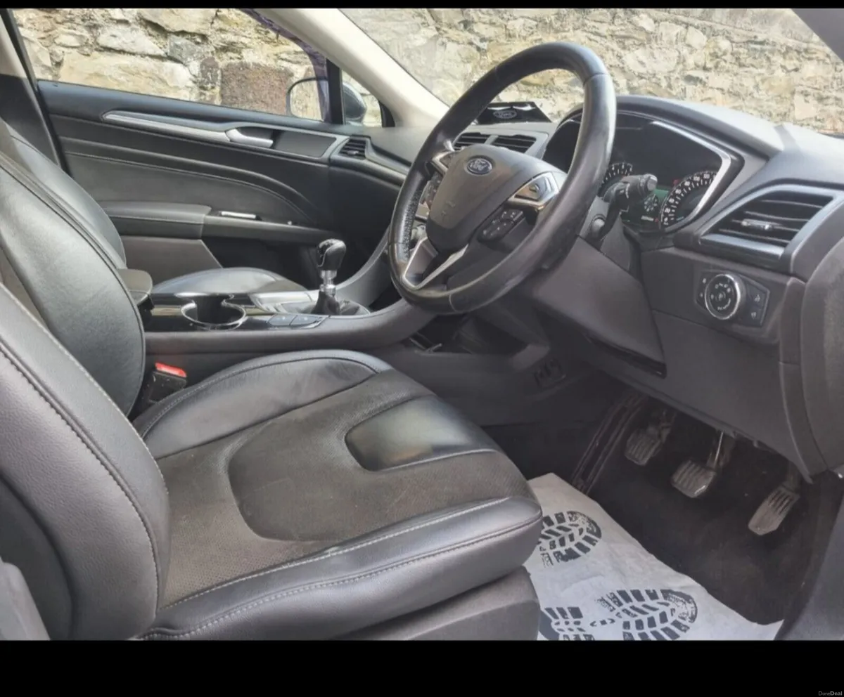 2009 Toyota Yeris 1.0 petrol - Image 3