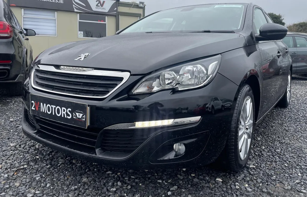 🔵 Peugeot 308 ACTIVE 1.6 HDI 92 4DR LOW KM - Image 2