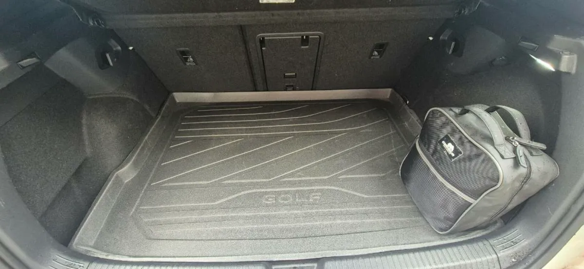 Volkswagen Golf R line - Image 4