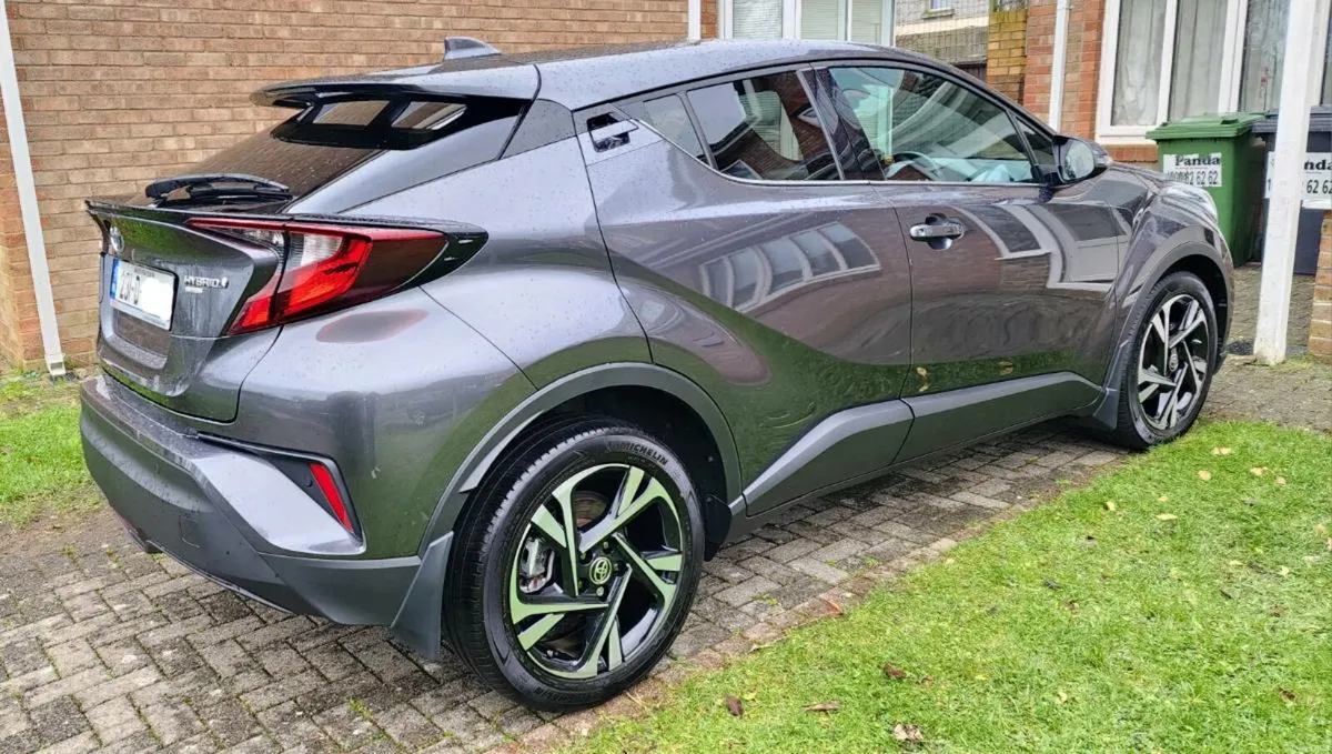 Toyota C-HR Sport Hybrid (One Owner - Low KMs) - Image 5