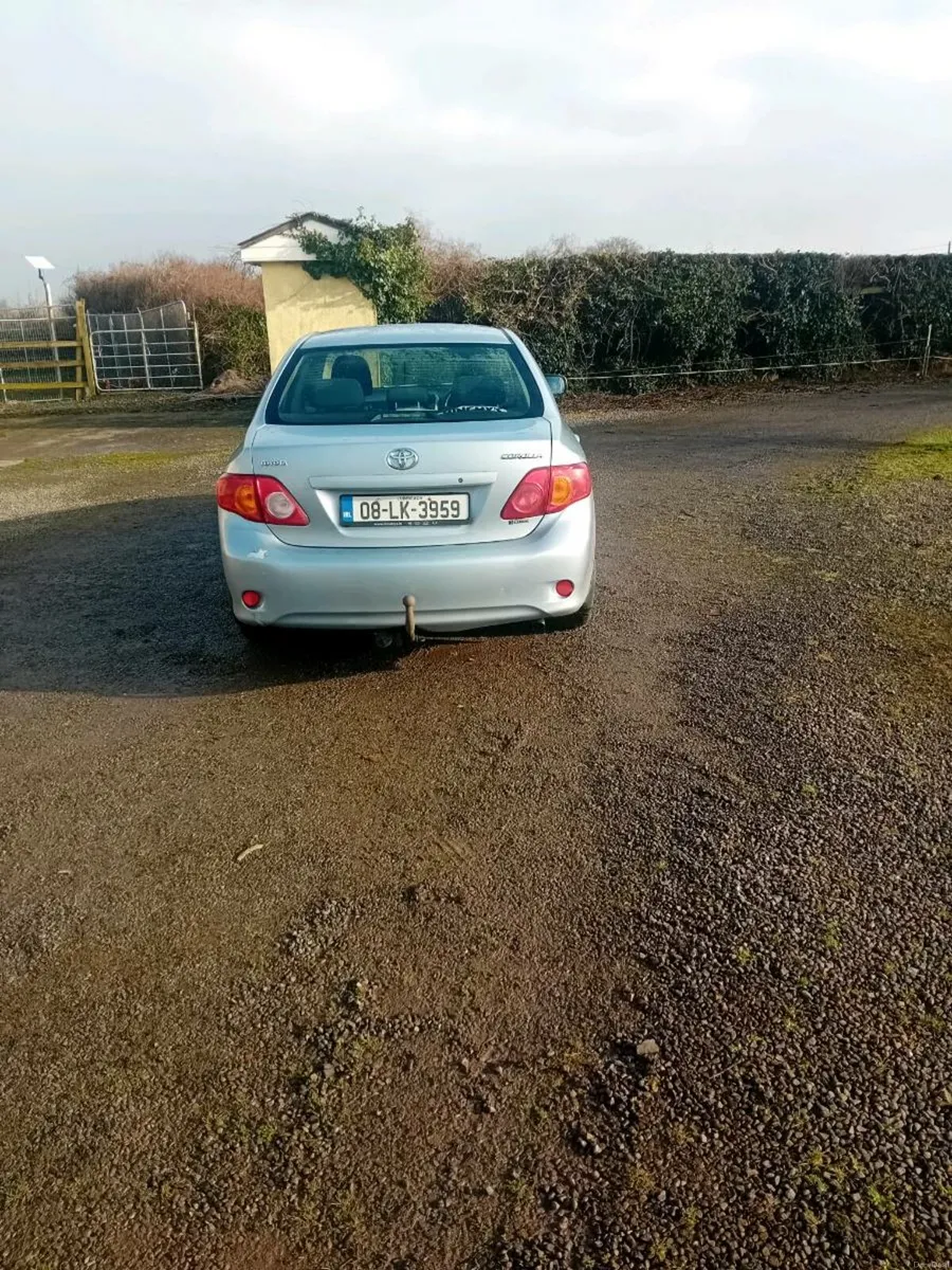 Toyota corrolla - Image 2